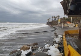 Marbella reclama más compromiso estatal para salvar sus playas: San Pedro sigue sin declaración ambiental