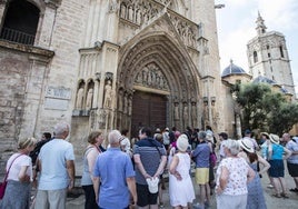 El Ayuntamiento de Valencia trabaja con Iberdrola para iluminar el Miguelete y la Catedral