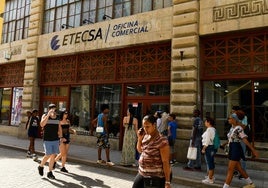 Cuba revierte parcialmente aumento de tarifa de internet ante creciente indignación