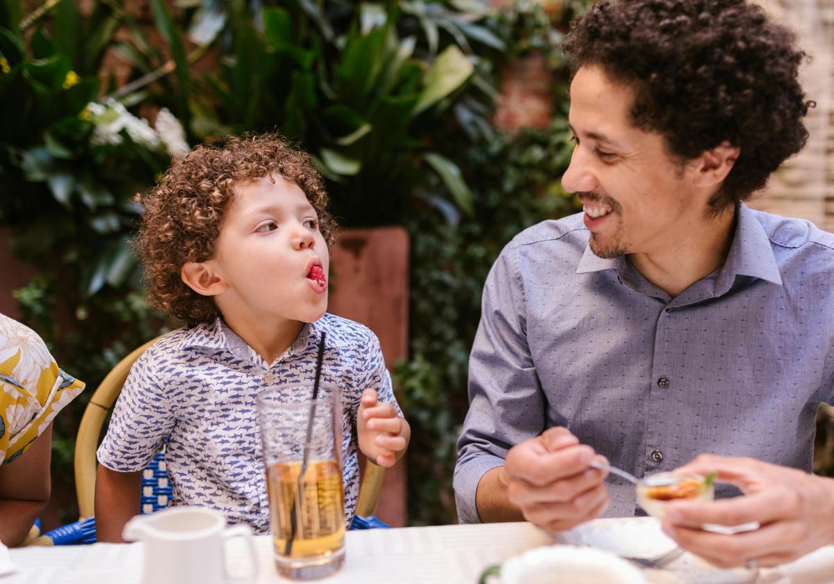 ¡Feliz Día del Padre! Las mejores frases para compartir y felicitar por WhatsApp