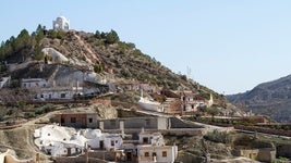 El pueblo desértico de 400 habitantes que aún tiene cabinas de teléfono