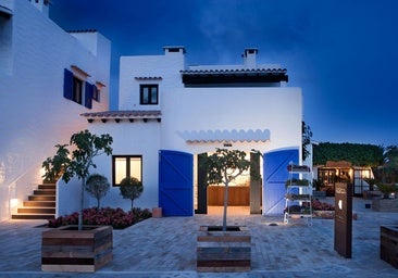 Entrada al hotel Paraíso de los Pinos, en Formentera